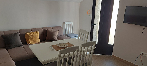 Unique Property in Herceg Novi – Perfect for Family Living or Investment!